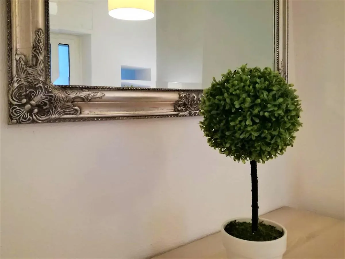 Apartamento Helmi34 - Appartamento Dotato Di Tutti I Comfort Nel Centro Di Cagliari Italia